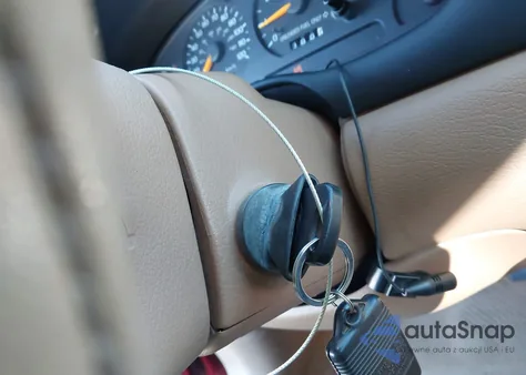 1998 Ford Mustang z USA, uszkodzony, nr VIN 1FAFP4443WF238785